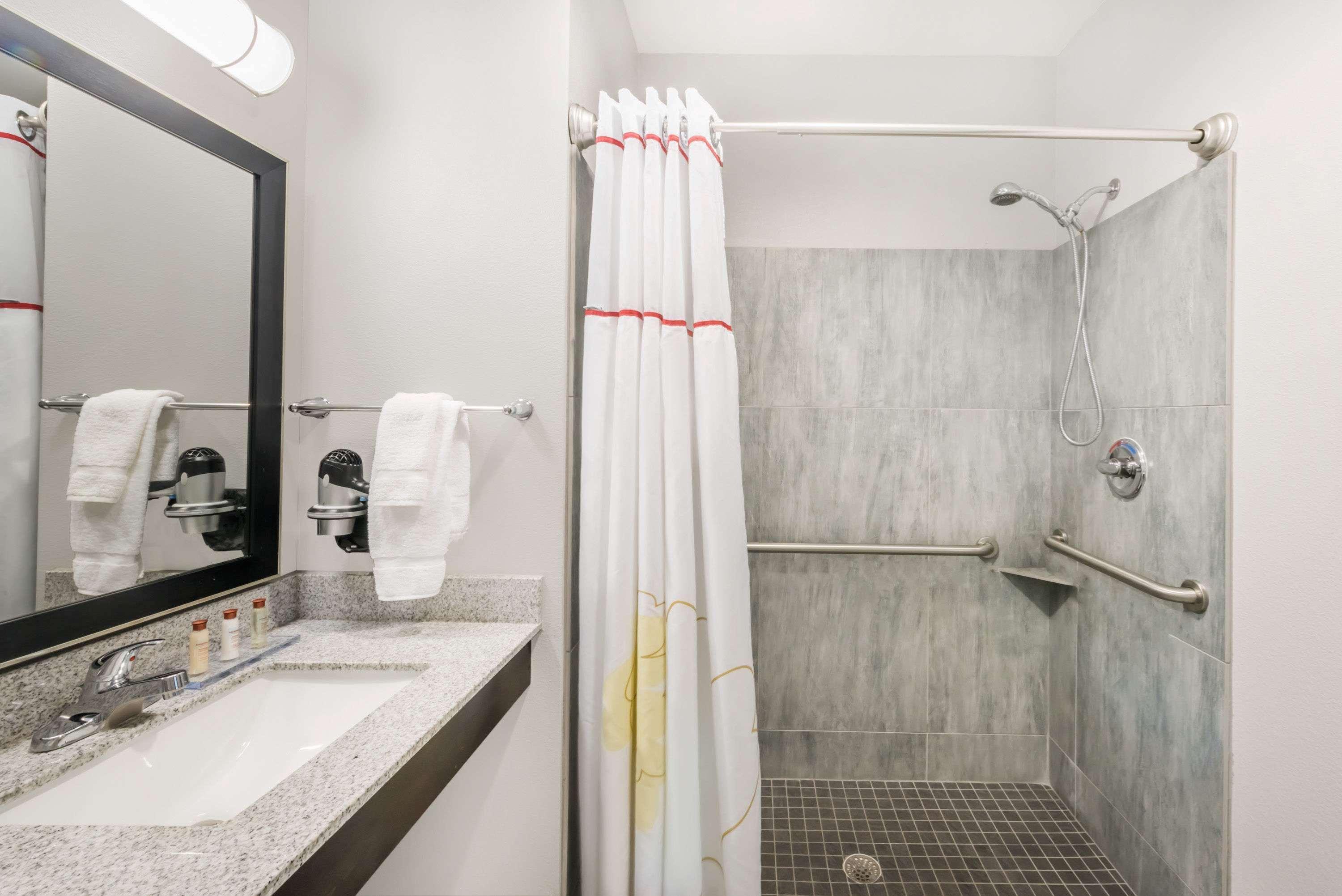 Hawthorn Extended Stay By Wyndham Midland Eksteriør billede