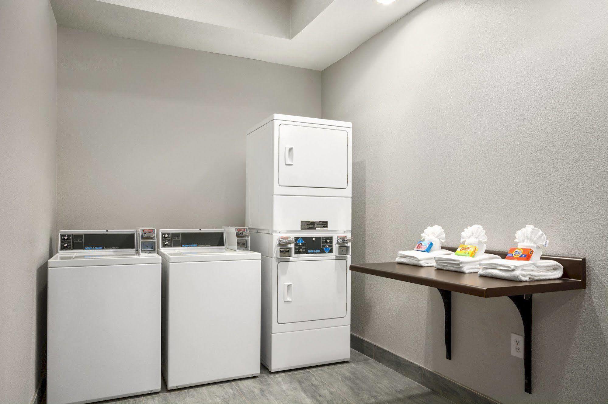 Hawthorn Extended Stay By Wyndham Midland Eksteriør billede